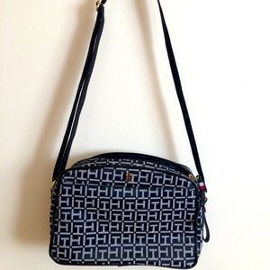 Tommy Hilfiger Crossbody Bag/Purse